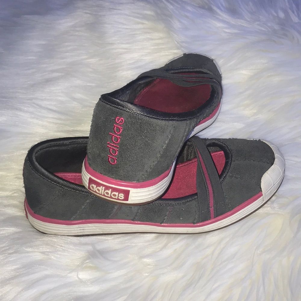GUC Adidas Fit Foam Leather Slipons Sz 6 Gray/Pink